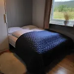 Idyllisk Hus Med Sauna Og Jacuzzi, Lyngen Dom wakacyjny Nord-Lenangen