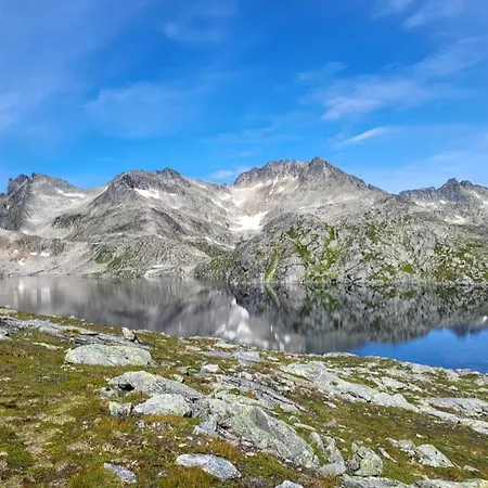 Idyllisk Hus Med Sauna Og Jacuzzi, Lyngen 펜션 Nord-Lenangen