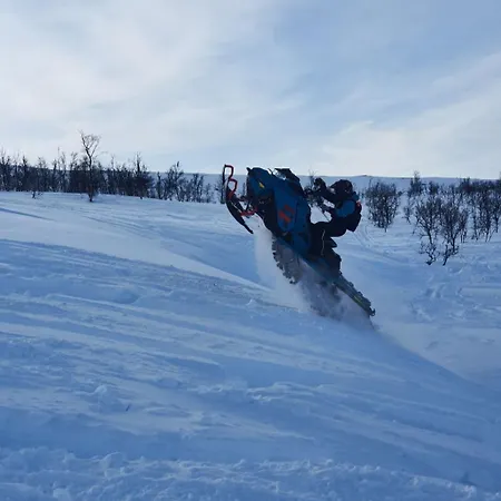 Idyllisk Hus Med Sauna Og Jacuzzi, Lyngen 펜션