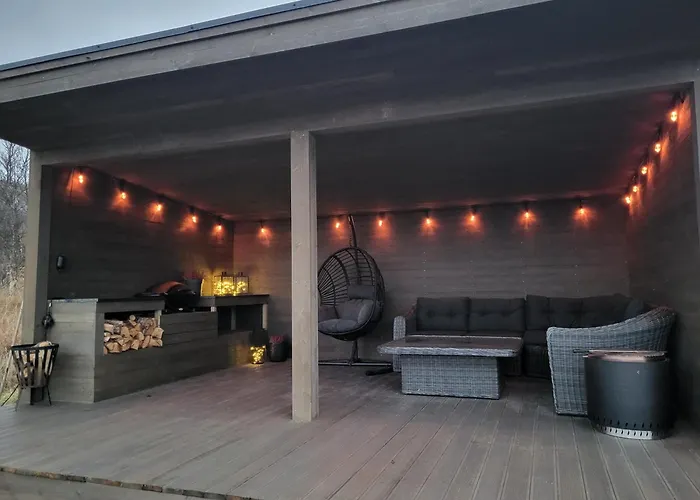 Idyllisk Hus Med Sauna Og Jacuzzi, Lyngen Tatil Evi Nord-Lenangen